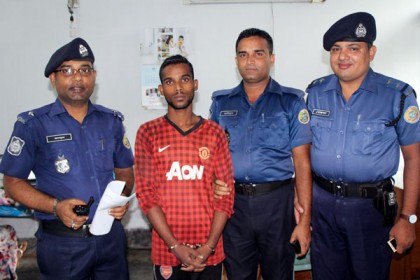 পিরোজপুরে প্রতিবন্ধীকে ধর্ষণ; ধর্ষক গ্রেফতার 