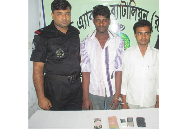 নোয়াখালীতে পৃথক অভিযানে আটক ৫