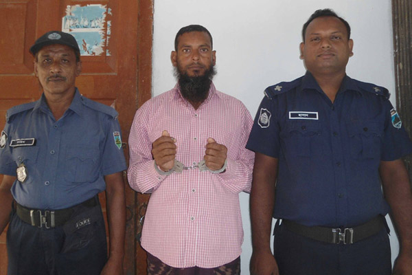 চাঁপাইনবাবগঞ্জে জেএমবি সদস্য গ্রেফতার
