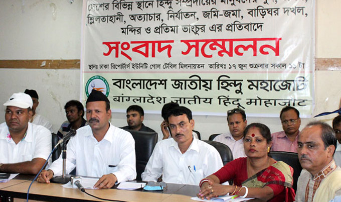 'বানর রক্ষায় আইন থাকলেও হিন্দু রক্ষায় আইন নেই'