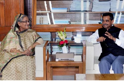 প্রধানমন্ত্রীর সঙ্গে অভিজিৎ মুখার্জির সাক্ষাত