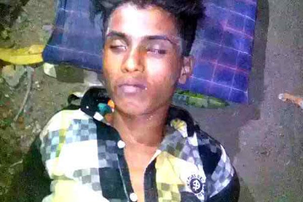 টেকনাফে শরীরে ইয়াবা ঢুকিয়ে পাচারের সময় কিশোরের মৃত্যু 