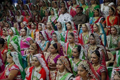 ৪৭২ কন্যার বিয়ে দিয়ে গর্বিত 'বাবা'!