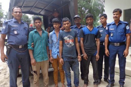 মির্জাপুরে আন্তঃজেলা ডাকাত দলের ৪ সদস্য গ্রেফতার