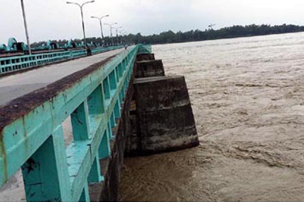 লালমনিরহাটে তিস্তার পানি বিপদসীমার উপর, নিম্নাঞ্চল প্লাবিত