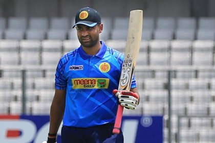 তামিমের লাখ টাকা জরিমানা ও ১ ম্যাচ নিষেধাজ্ঞা