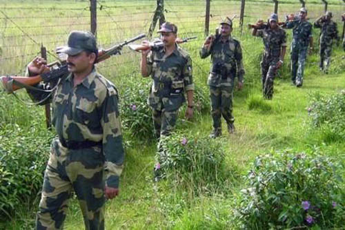 ত্রিপুরায় প্রবেশের সময় আটক ২৫০ বাংলাদেশিকে ফেরত পাঠাল বিএসএফ