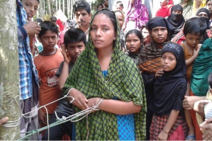 লক্ষ্মীপুরে শিশুকন্যা হত্যার অভিযোগে বাবা-মা আটক