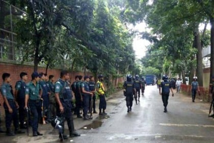 গুলশানের রেস্তোরাঁয় দ্বিতীয় দিনের মতো আলামত সংগ্রহ