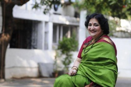 রজনীকান্তের স্ত্রীকে সুপ্রিম কোর্টের নোটিশ