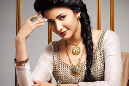 'সাংবাদিক' শ্রুতি হাসান