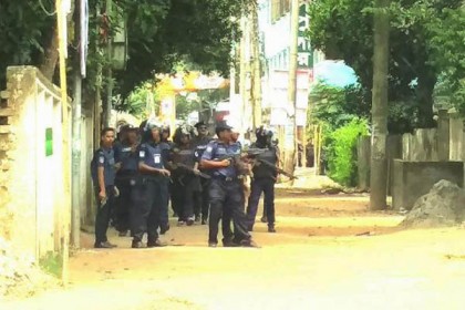 শোলাকিয়ায় সন্ত্রাসী হামলা; আটক জাহিদুল ১০ দিনের রিমান্ডে
