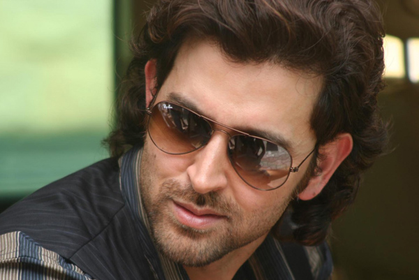 স্যাটেলাইট রাইটে সালমানকে টপকালো হৃত্বিক