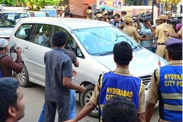 ভারতে ২ জন সন্দেহভাজন অাইএস সদস্য আটক