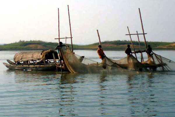 রাঙামাটির কাপ্তাই হ্রদে রাজস্ব আয়ের রেকর্ড ছাড়িয়েছে 