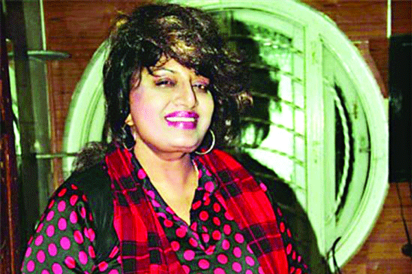 যেমন আছেন অঞ্জু ঘোষ