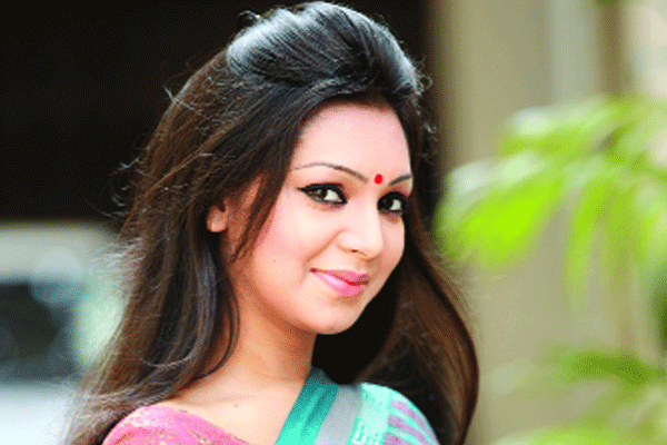 আজ থেকে প্রভার ‘সিনেমাওয়ালা’