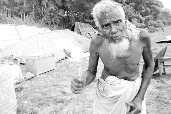চার জেলায় বন্যার অবনতি পানিবন্দী দুই লাখ মানুষ