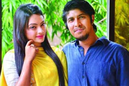 একসঙ্গে তৌসিফ-ঈশানা