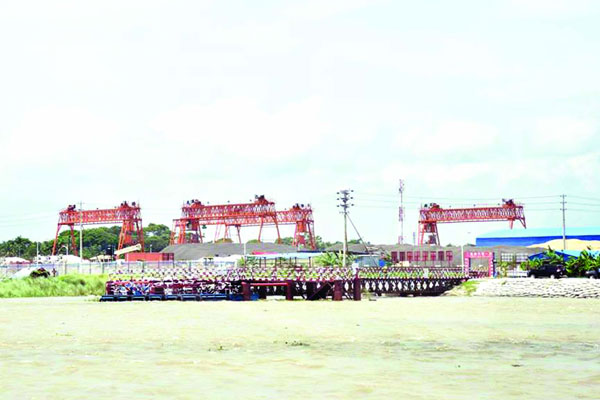 নিরাপত্তাবলয়ে পদ্মা সেতু এলাকা