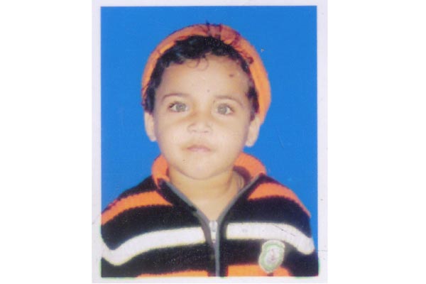 বাঁচতে চায় শিশু নুসরাত