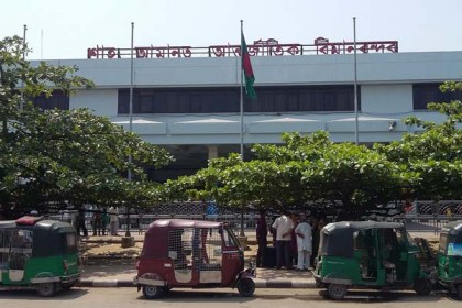 বিমানবন্দরে চলছে বিশেষ অভিযান 'আইরিন'