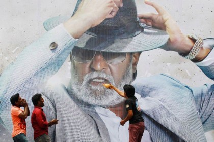 ‘কাবালি’র টিকিটের জন্য সরকারি সুপারিশ!