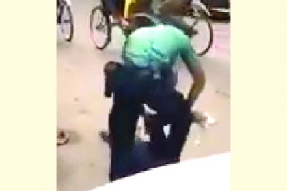 লাথি-চড় মারা সেই সার্জেন্ট ক্লোজড