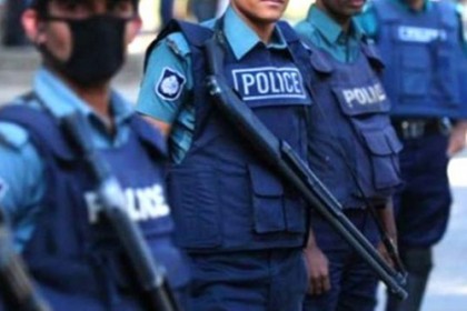 জঙ্গি খুঁজতে মোহাম্মদপুরে পুলিশি অভিযান