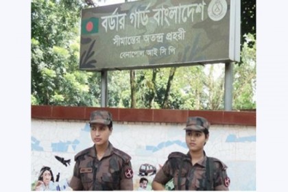 সীমান্তে বিজিবির প্রথম নারী সৈনিক