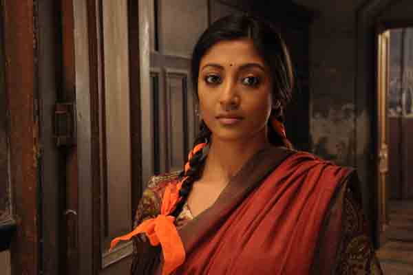 পাওলিকে নগ্ন করার জন্যই লেখা হয়েছে সিনেমার গল্প!