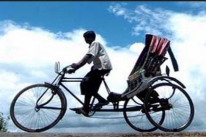 বাংলামটরে রিকসাচালকের রহস্যজনক মৃত্যু