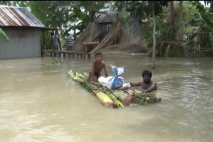 মাদারীপুরে বন্যার্ত ২৫ হাজার মানুষ দুর্ভোগে 