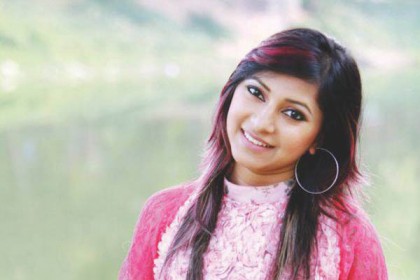 'কাঁটা' চলচ্চিত্রে লিজা