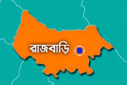 রাজবাড়ীতে ট্রলার ডুবে নিখোঁজ ৫