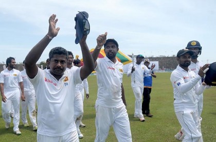 অজিদের হারিয়ে ইতিহাস গড়ল লঙ্কানরা