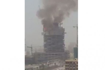 দুবাইয়ে নির্মাণাধীন ৬০ তলা ভবনে আগুন