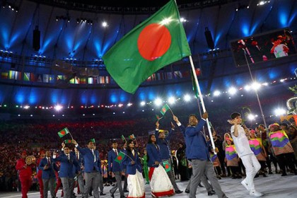 অলিম্পিকে সিদ্দিকুরের হাতে বাংলাদেশের পতাকা