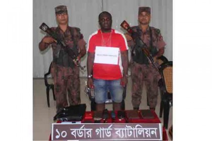 কুমিল্লা সীমান্তে বিদেশি নাগরিক আটক