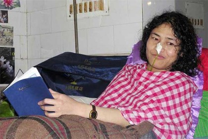 ১৬ বছরের অনশন ভাঙলেন শর্মিলা