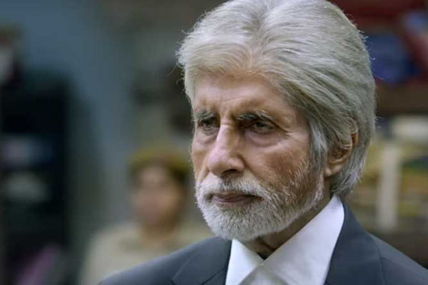 ইউটিউবে ঝড় তুলেছে অমিতাভেব 'পিংক' ছবির ট্রেলার (ভিডিও)