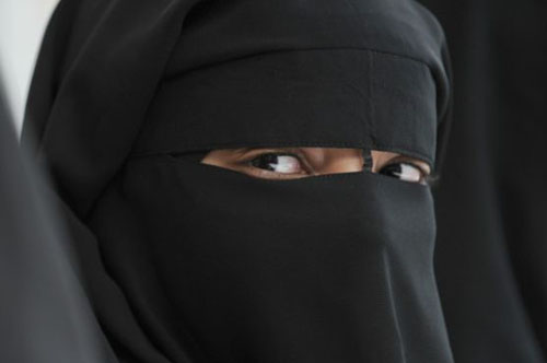 জার্মানিতে বোরকা নিষিদ্ধের ইঙ্গিত
