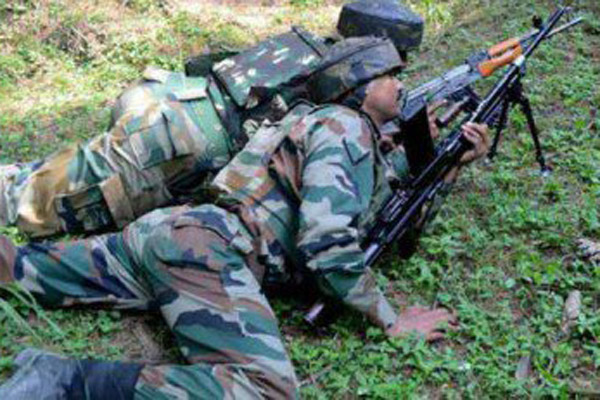 কাশ্মীরের নওহাট্টায় সেনা ক্যাম্পে জঙ্গি হামলা