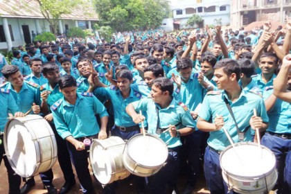 কুমিল্লায় বোর্ড সেরা সোনার বাংলা কলেজ
