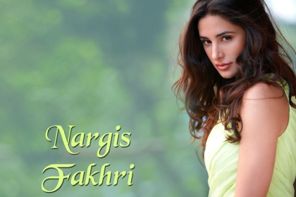 দেশে ফিরে প্রতারণার শিকার নার্গিস ফাখরি