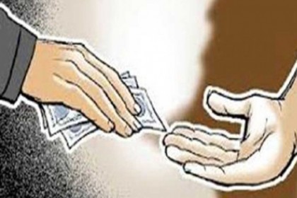 ৫ হাজার টাকার বয়স্কভাতা পেতে ৪ হাজার টাকা ঘুষের অভিযোগ
