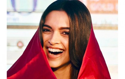 
বিশ্বের দশ দামী নায়িকার তালিকায় দীপিকা