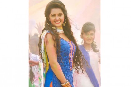 এবার পরীমণির ধীম তানা (ভিডিওসহ)