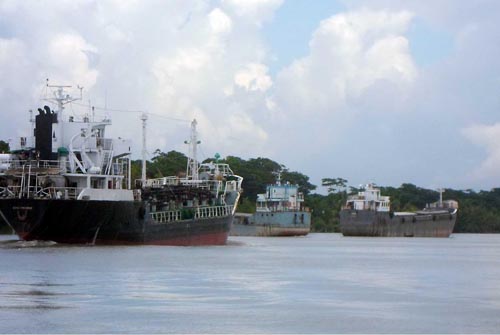 নৌযান ধর্মঘট, চতুর্থ দিনেও অচল মংলা বন্দর