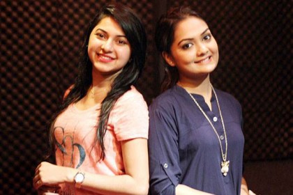 লিজা-নদীর 'চাঁদমুখ'